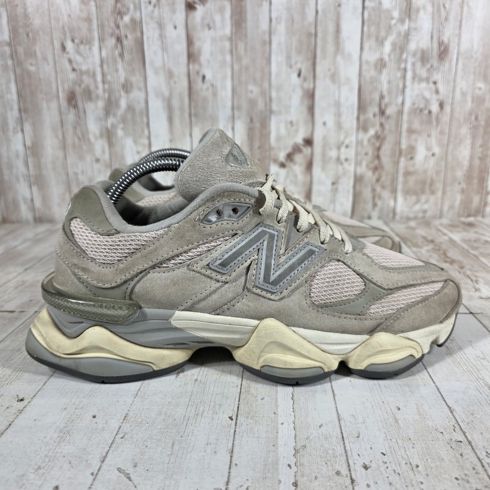 New Balance 9060 Granite Grey Suede Mesh Sneakers U9060SFB Womens 8.5 Mens 7